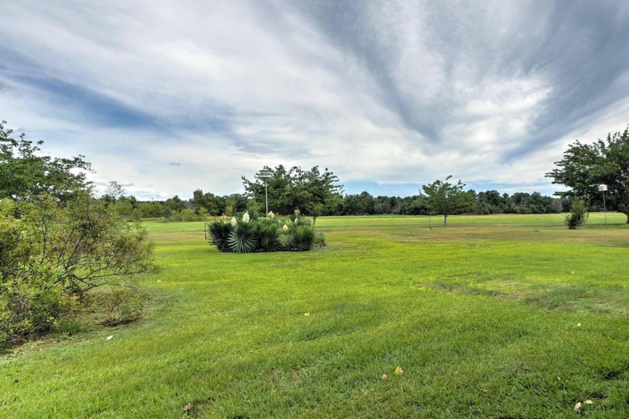 Delightful Carmine Studio On Farm Near Round Top! Екстер'єр фото